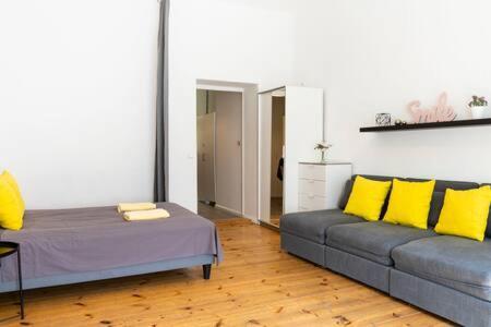 Cosy Apartment Plus Self Checkin Plus Free Street Parking Berlin Exterior foto